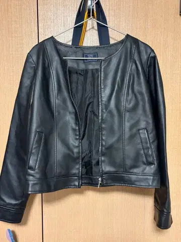 블랙 가죽 자켓 M 사이즈 노카라