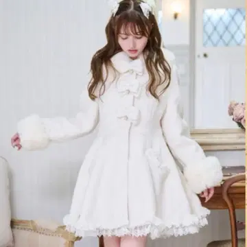 새상품급 리즈리사 백 티어드 리본 코트 화이트