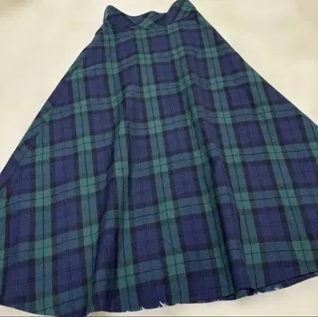 새상품급 BLUE LABEL CRESTBIREDGE 체크 롱 스커트 38