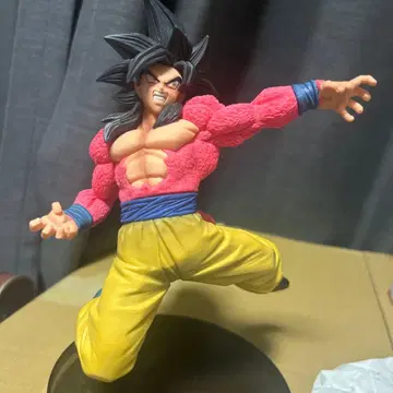 드래곤볼 손오공FES!! 제6탄 슈퍼 사이어인 4 피규어