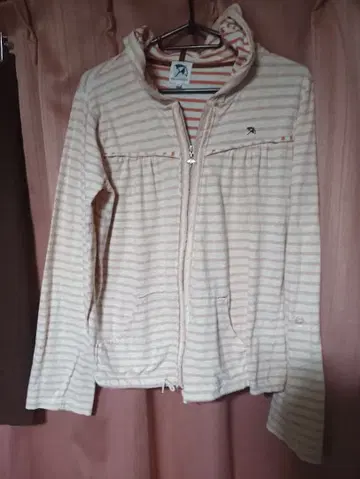 아놀드 파머 보더 무늬 풀 집업 후드티