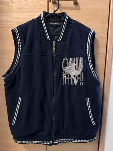 늑대 자수 네이비 플리스 베스트 구제 의류