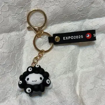 산리오 미야쿠미야쿠 블랙 흑백 키링 입체 마스코트