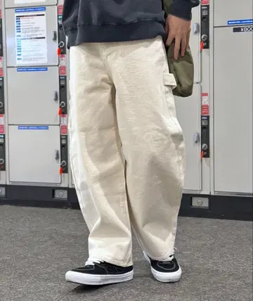 CPCM 커브 페인터 데님 팬츠 아이보리 L 사이즈