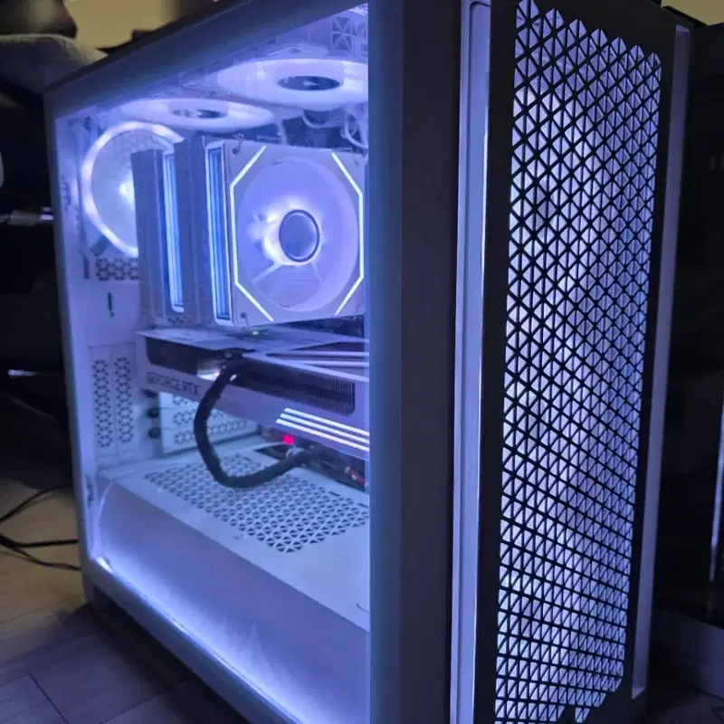 5800x3d rtx5070ti 64gb 고사양PC