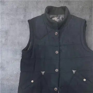 네이비 퀼팅 다운 베스트