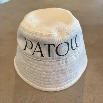 PATOU 파투 버킷햇 화이트 흰색 버킷햇 인기 XS-S 사이즈