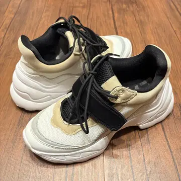 ZARA 통굽 스니커즈 벨크로 스트랩 포함 23.5cm