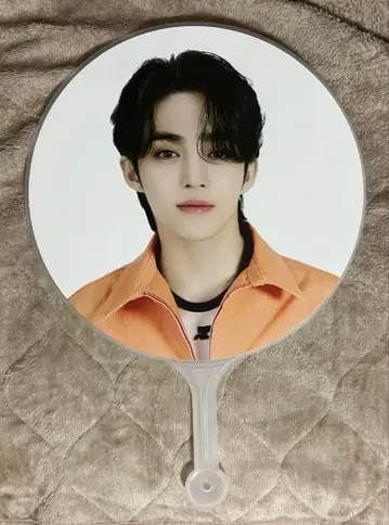 seventeen 에스쿱스 부채 follow