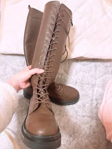 브라운 레이스업 롱 부츠