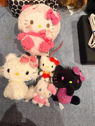 헬로키티 믹스 봉제 인형 세트