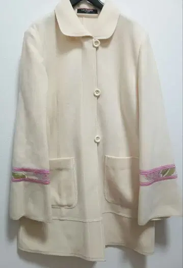 새상품급 레오나르 극경량 부드러운 홑겹 코트 11호 40