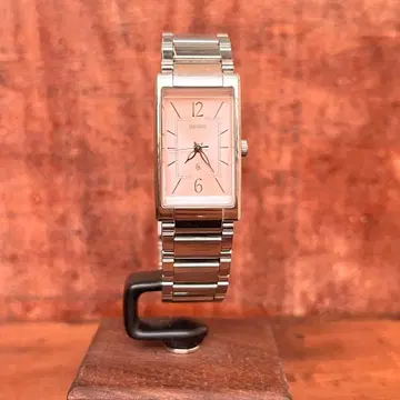 세이코 루키아 | 고급스러운 핑크 x 세련된 스퀘어