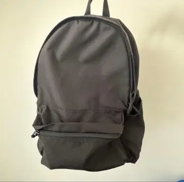 무인양품 심플 블랙 백팩