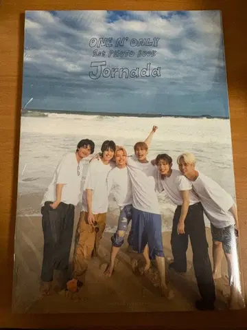 ONE N' ONLY 1st 사진집 Jornada