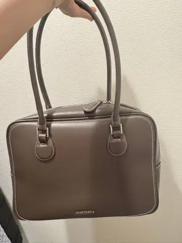 AMAZING SONG 브라운 핸드백