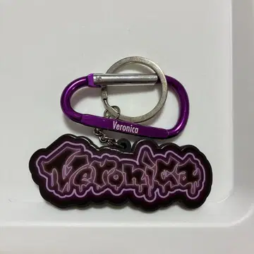 디어볼로 모모치 Veronica 로고 키링