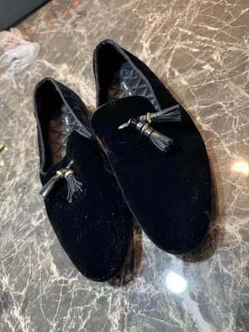 ZARA 태슬 장식 로퍼 43 사이즈 블랙