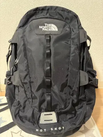 THE NORTH FACE HOT SHOT 블랙 백팩