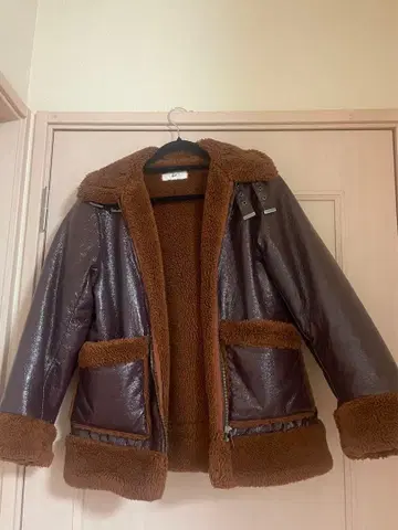 SLY 브라운 보아 자켓