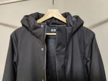 새상품급 UNIQLO 하이브리드 다운 코트 XS
