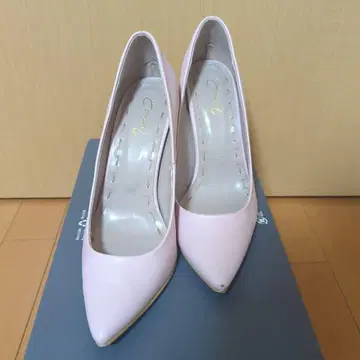 핑크 스틸레토 하이힐