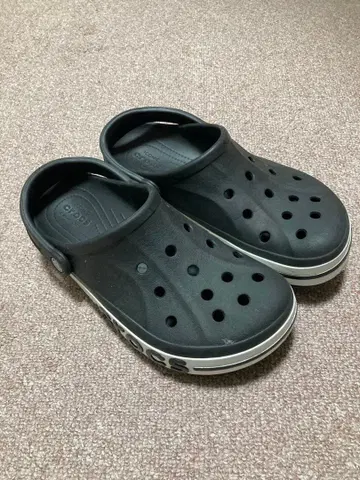 크록스 블랙 M8/W10