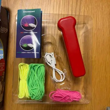 ZipString 완구 빨간색 3개의 끈 포함