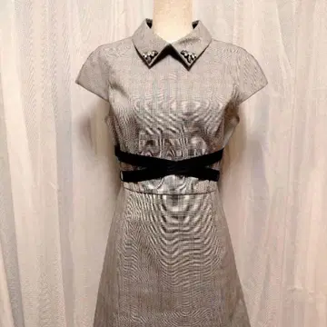 ZARA BASIC 비쥬 포함 체크 무늬 반팔 원피스 M 사이즈