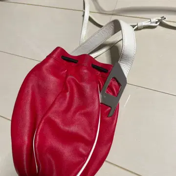 빨간색 합성 피혁 숄더백