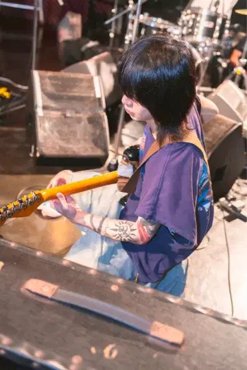 비행기를 놓쳤기 때문에