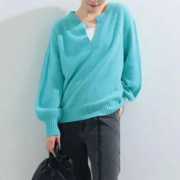 Ray BEAMS 플러피 키넥 풀오버 니트 BLUE