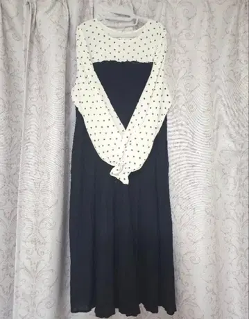 [ CLETTE ] 도트 무늬 긴팔 원피스