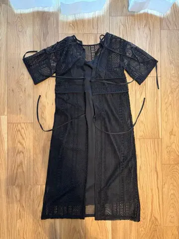 새상품급 UNITED TOKYO 블랙 원피스