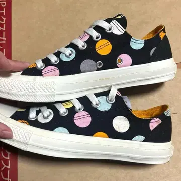 30 컨버스 Happy Socks 콜라보 도트 무늬 스니커즈 23.5