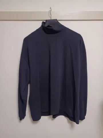 undecorated 앙데코레이티드 Mocneck 티셔츠