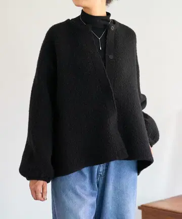 비어즐리 택 포함 새상품 퍼프 소매 니트 코트