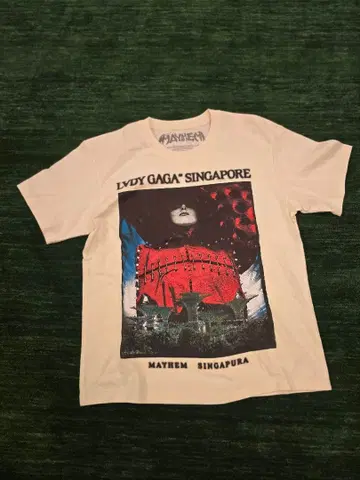 레이디 가가 더 메이헴 투어 티셔츠 싱가포르