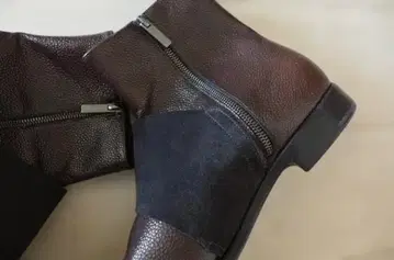 새상품 레어 조르지오 아르마니 스웨이드&가죽 집업 부츠