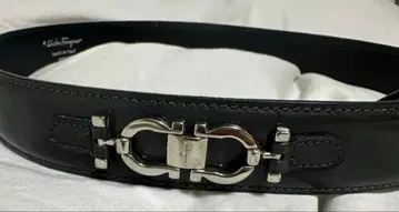 페라가모 더블 간치니 가죽 벨트 블랙 실버 금장 장식