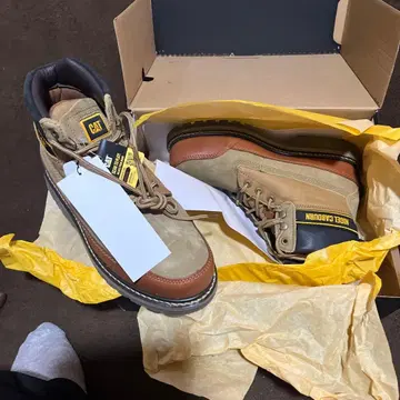 CAT 베이지 부츠 26.5cm