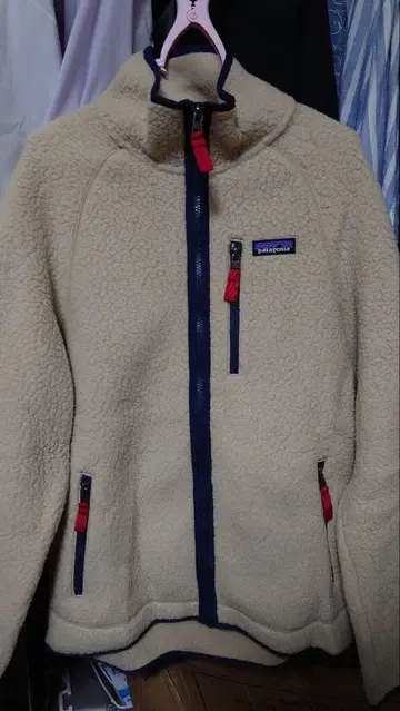Patagonia 플리스 자켓 크림색