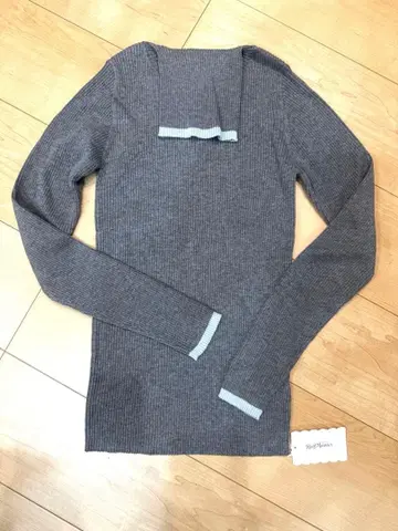 로지몬스터 터틀 니트