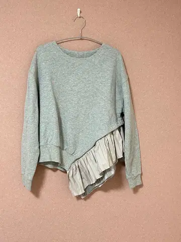 ELENDEEK 테일 플리츠 분또 맨투맨 그레이