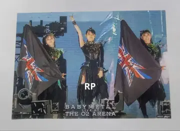 BABYMETAL - LIVE AT THE O2 ARENA A3 포스터