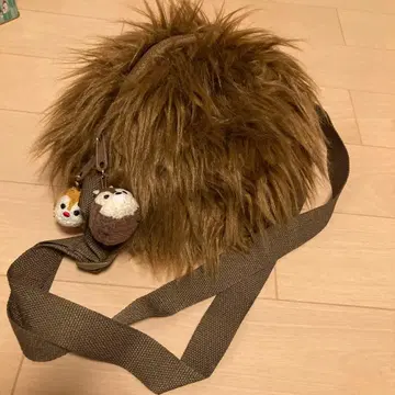 칩과 데일 숄더백 썸썸 디즈니 스토어