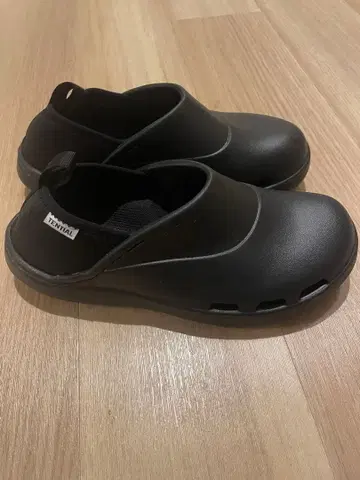TENTIAL 블랙 클로그 샌들 S 사이즈