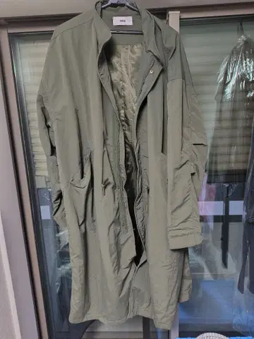 낫토 카키 모즈 코트