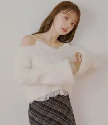 Chico 레이스 도킹 샤기 니트