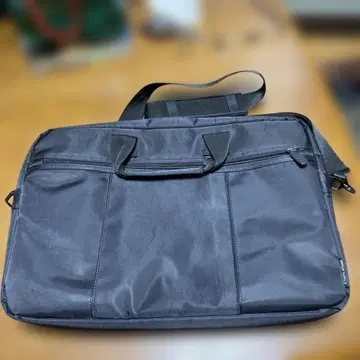 블랙 나일론 숄더백